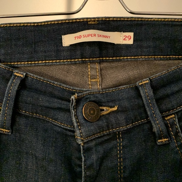 Levi’s | 710 Super Skinny Dark Wash - Picture 4 of 5